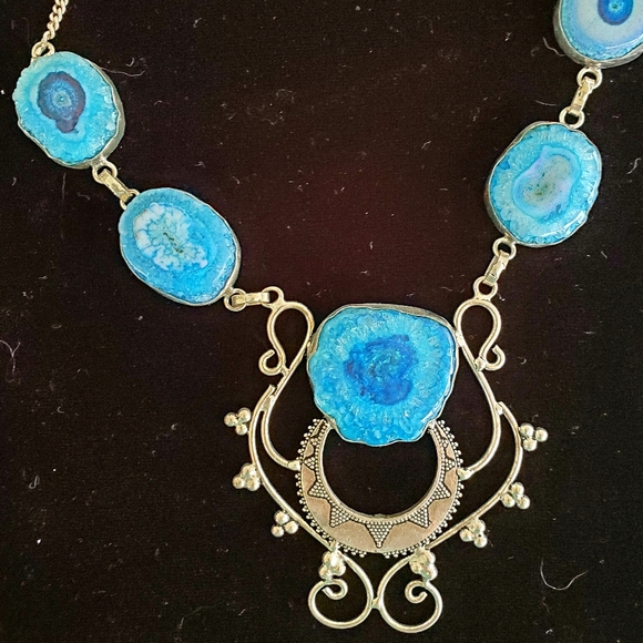 New Blue Solar Quartz Geode Agate 925 Silver Necklace. - Picture 2 of 7